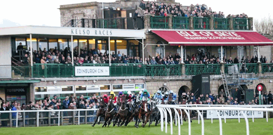 Chart Topper and Good and Clever Favourites for Premier Novices’ Hurdle